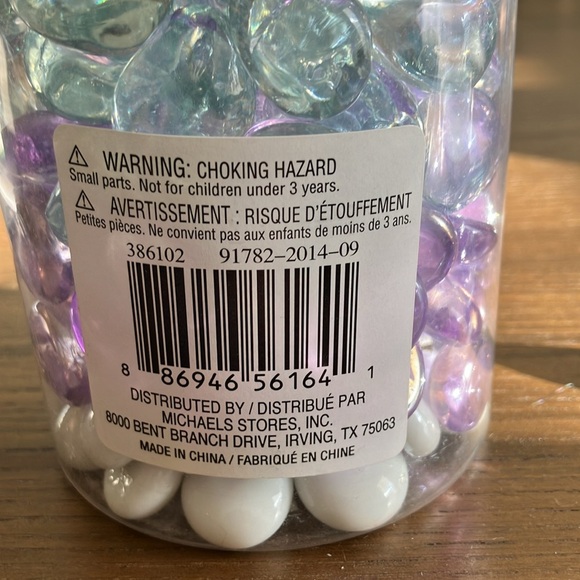 Ashland modern Romance decorative fillers purple white and clear pebbles rocks - Picture 4 of 4